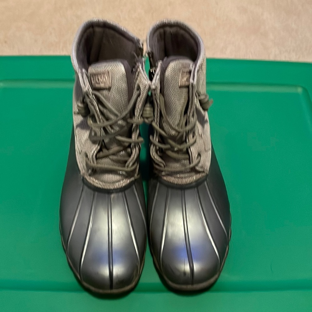 Sperry spring  rain boots